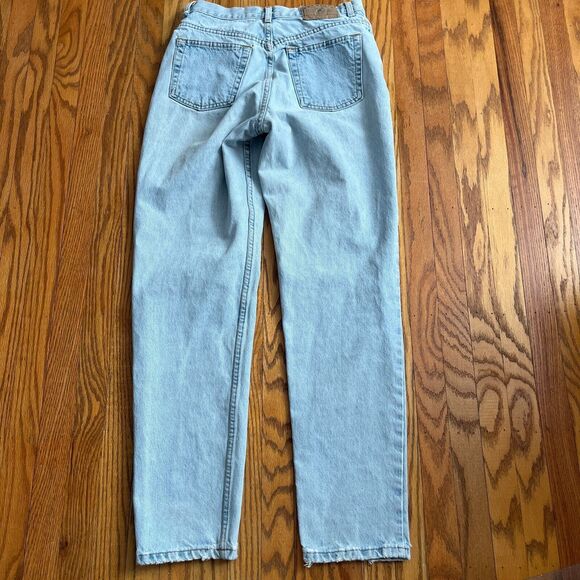 Vtg Gap Denim Classic Fit Jeans Women Size 12 Reg Blue Light Wash High Rise Mom - Picture 4 of 14